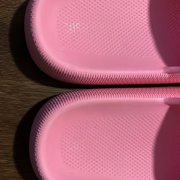 ⭐️ Comfy Slides - Picture 7 of 7